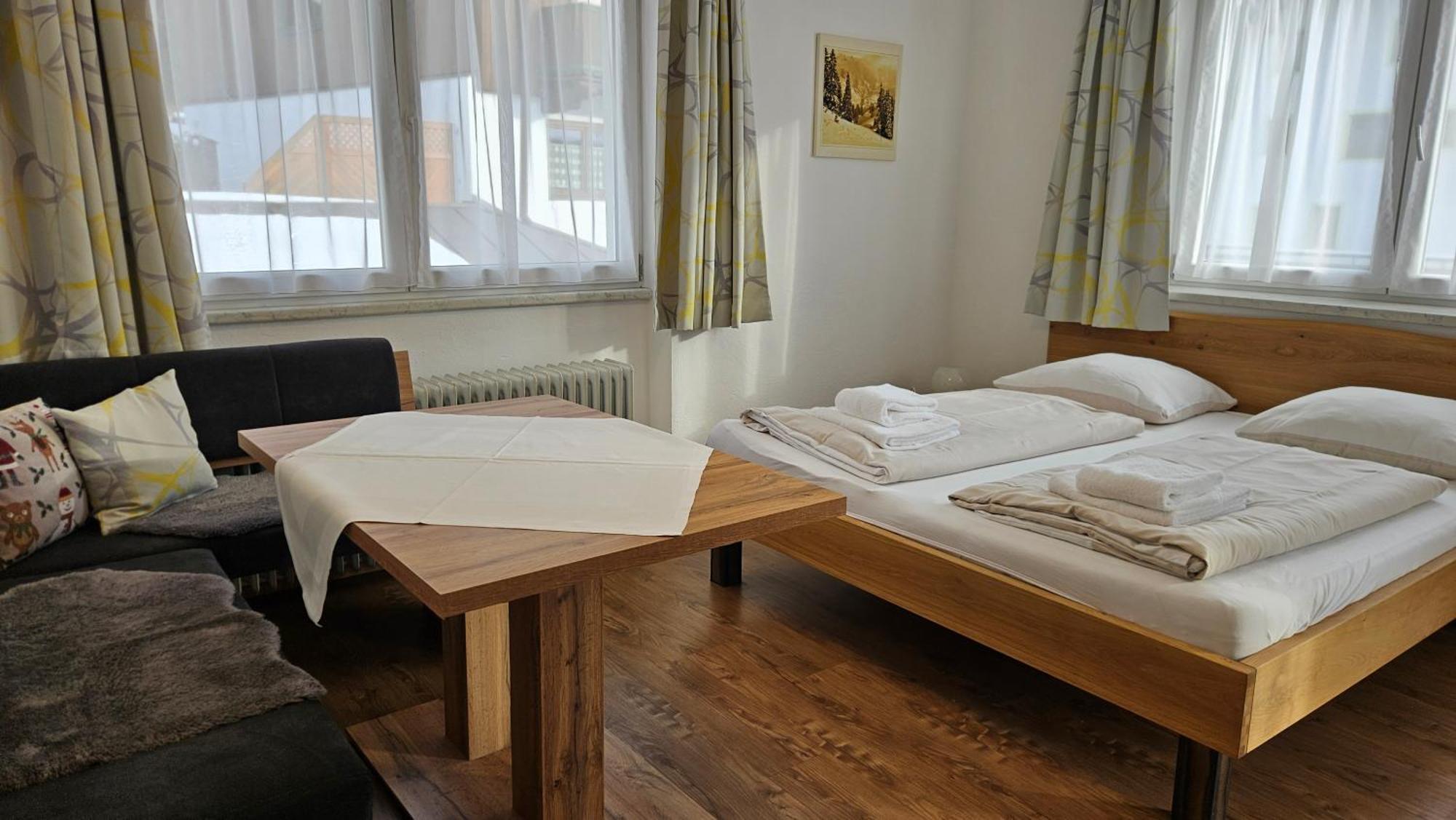 Haus Schiwelt Appartement Kirchberg in Tirol Buitenkant foto